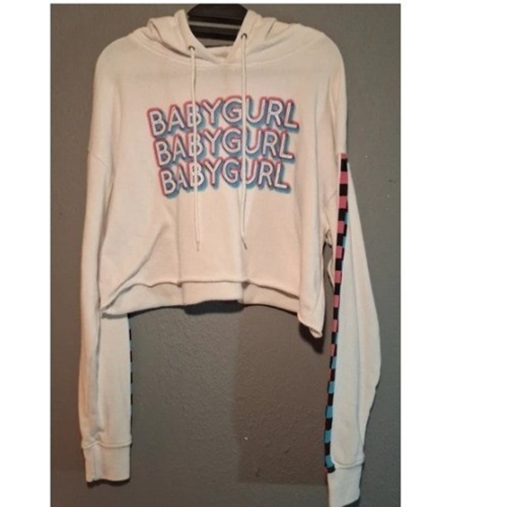 A.Lab Babygurl White Cropped Hoodie Checkered Sleeve Graphic Sweatshirt Medium